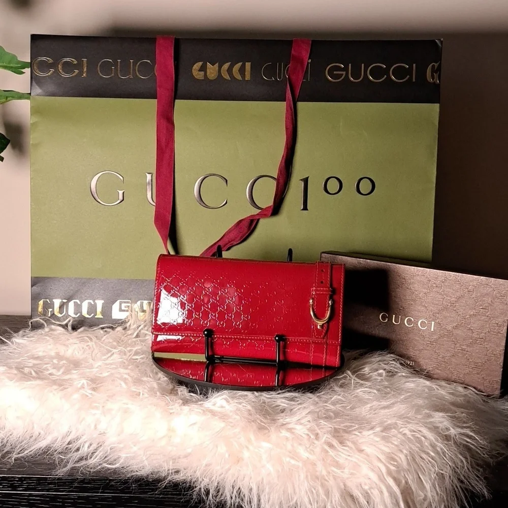 🔥🔥Gucci Guccissima Red Patent Leather Wallet - EUC - Picture 5 of 17